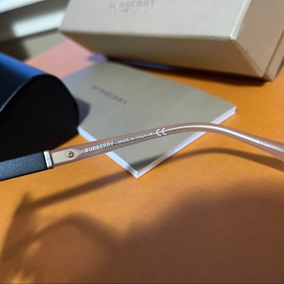 Brand new Burberry Sunglasses main image 8